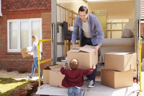 Removal van service for Canary Wharf residential and office moves