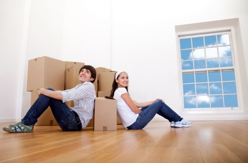 High-rise apartment moving access and lift planning in Canary Wharf