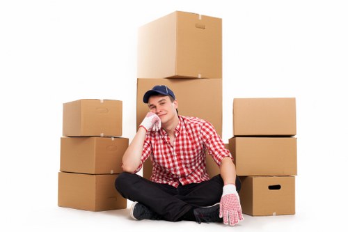 Local removals service supporting a home move near Canary Wharf
